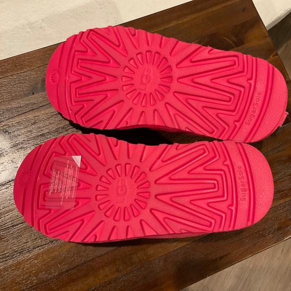 UGG Neumel II Water Resistant Chukka Boot Rock Rose Size 7 - Picture 9 of 9